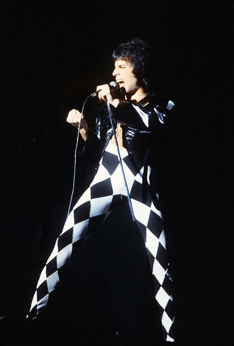 800px-Queen_(15383194666)