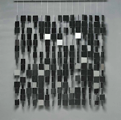 Julio Le Parc (mobil negro sobre negro) 1928